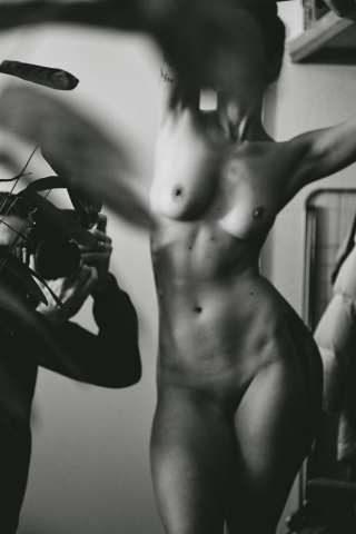 S_indoor_nude_RVF_0192