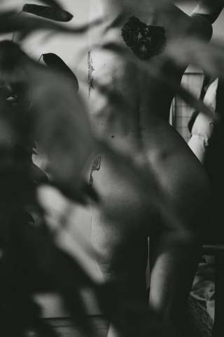 S_indoor_nude_RVF_0206